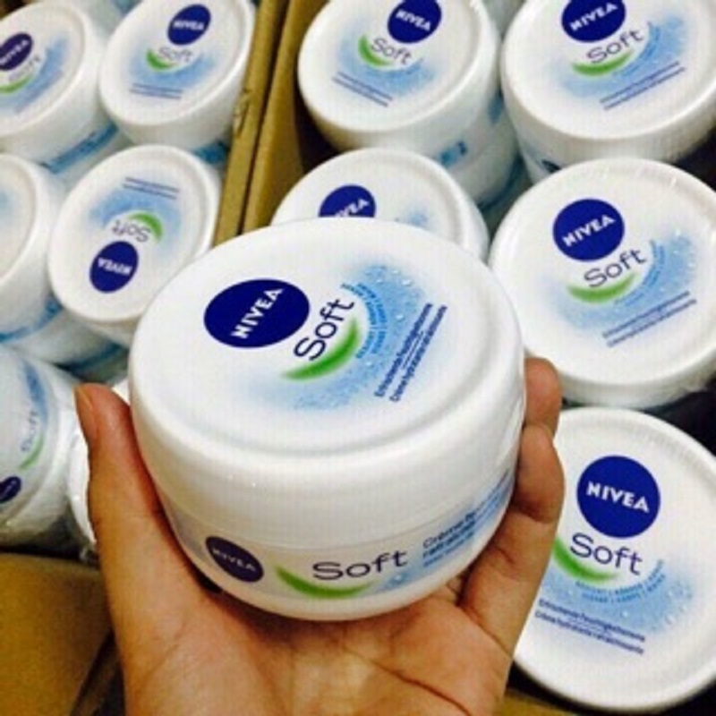 Kem Dưỡng Ẩm Nivea Soft 375ml( Hàng Đức )