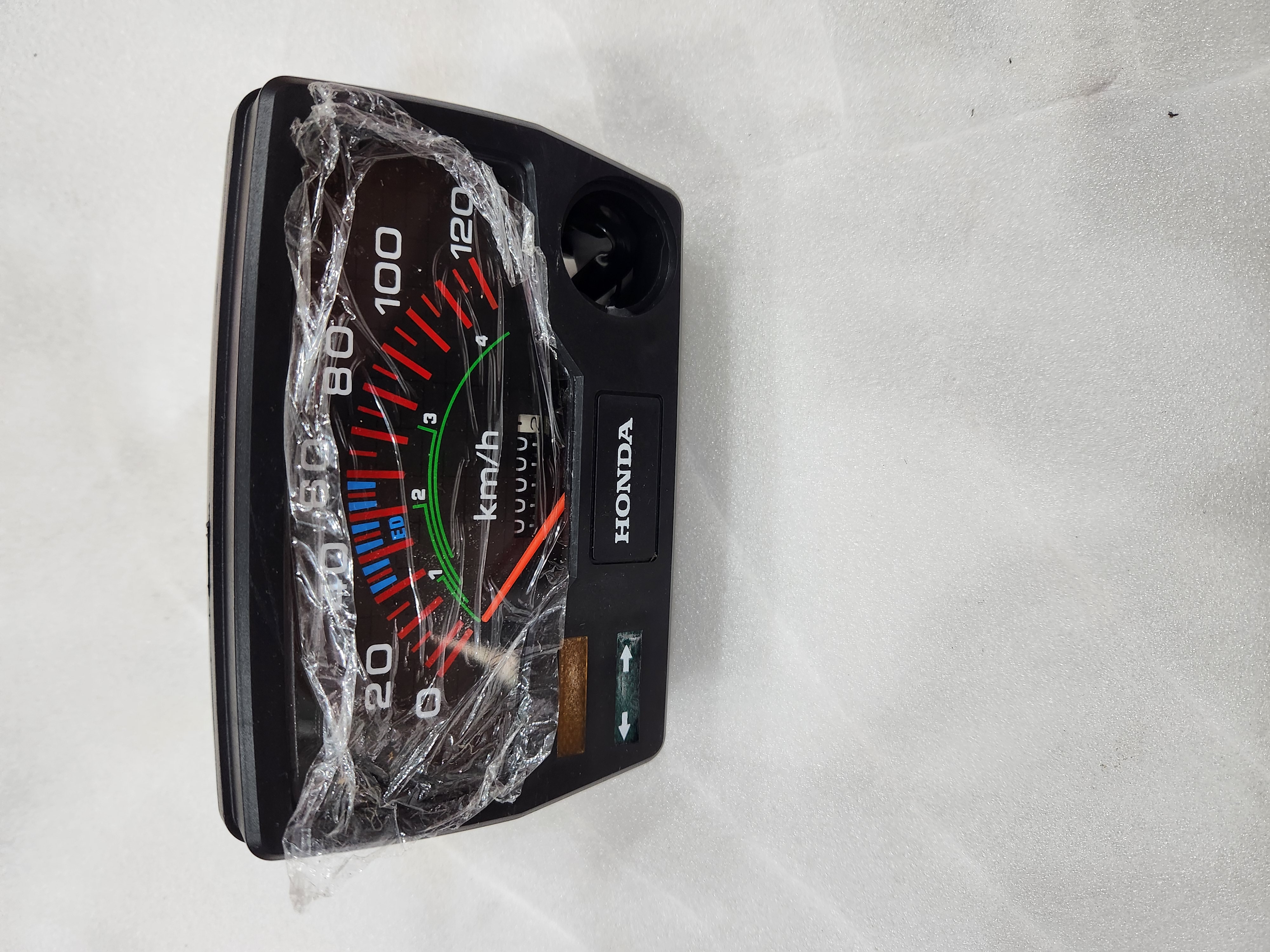 Dồng hồ win 100cc có logo honda , phản quang