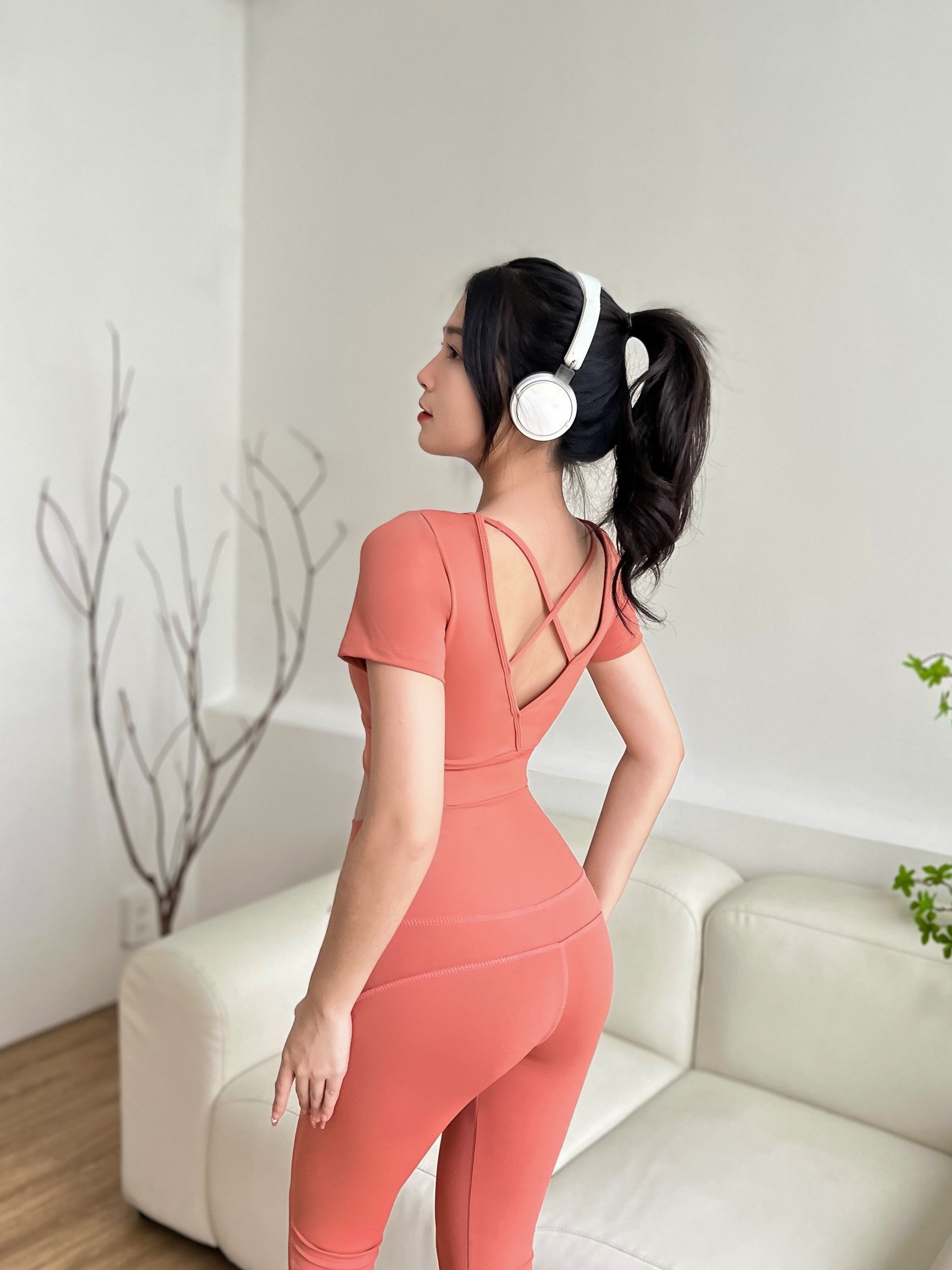 Đồ tập yoga bộ đồ tập gym nữ quần áo tập gym yoga aeerobic nữ dáng đẹp quần dài áo cộc tay  co giãn 4 chiều