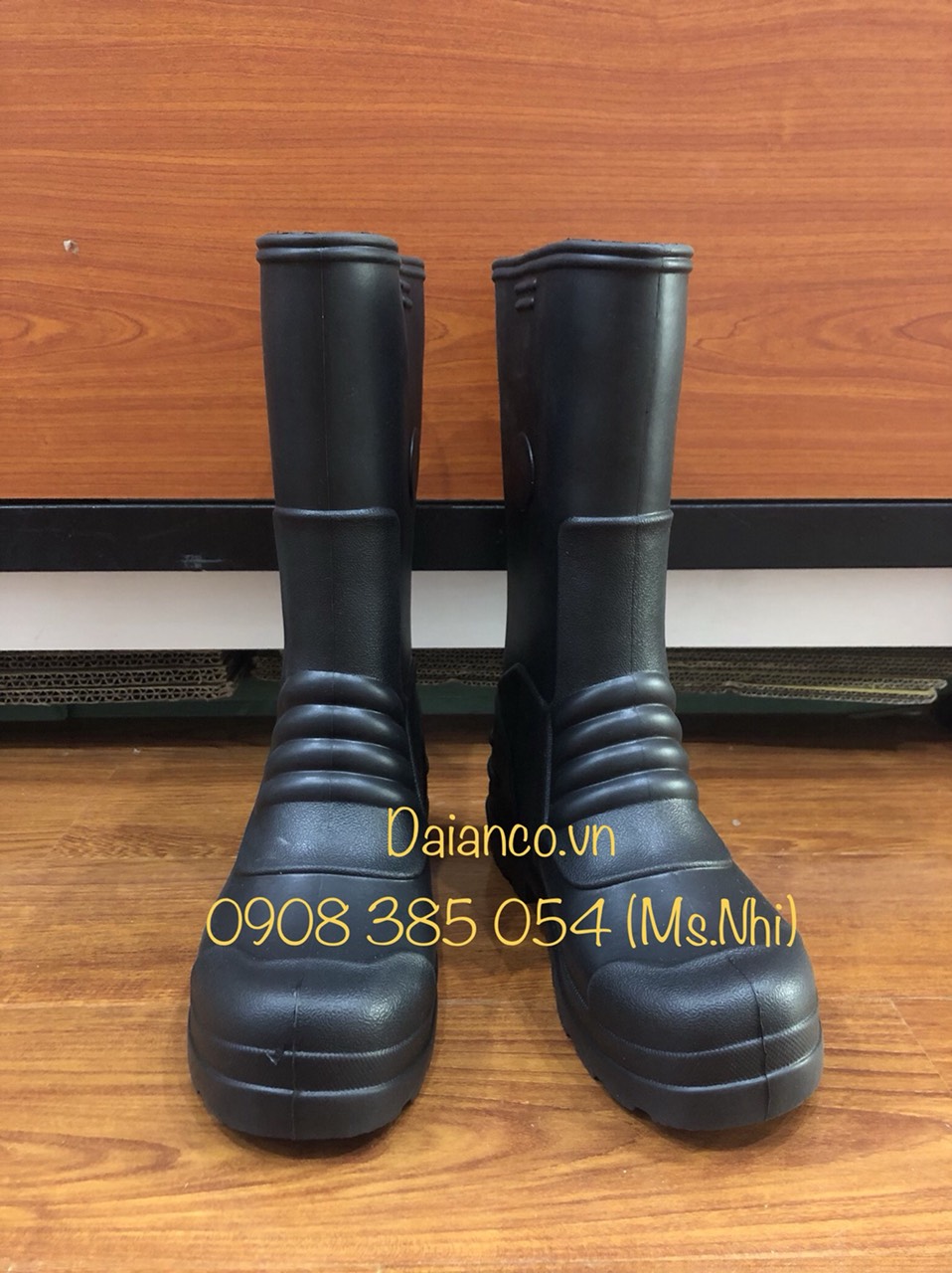 Ủng Bảo Hộ - Ủng Công trình Hãng VAC Xốp Đen- Đầy đủ Size- Kèm Hình Thật
