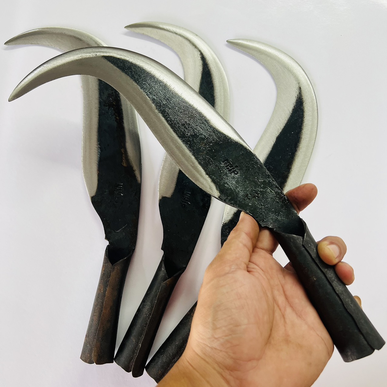 Dao sửa dừa cán sắt, dao dọn cỏ, dao làm vườn...