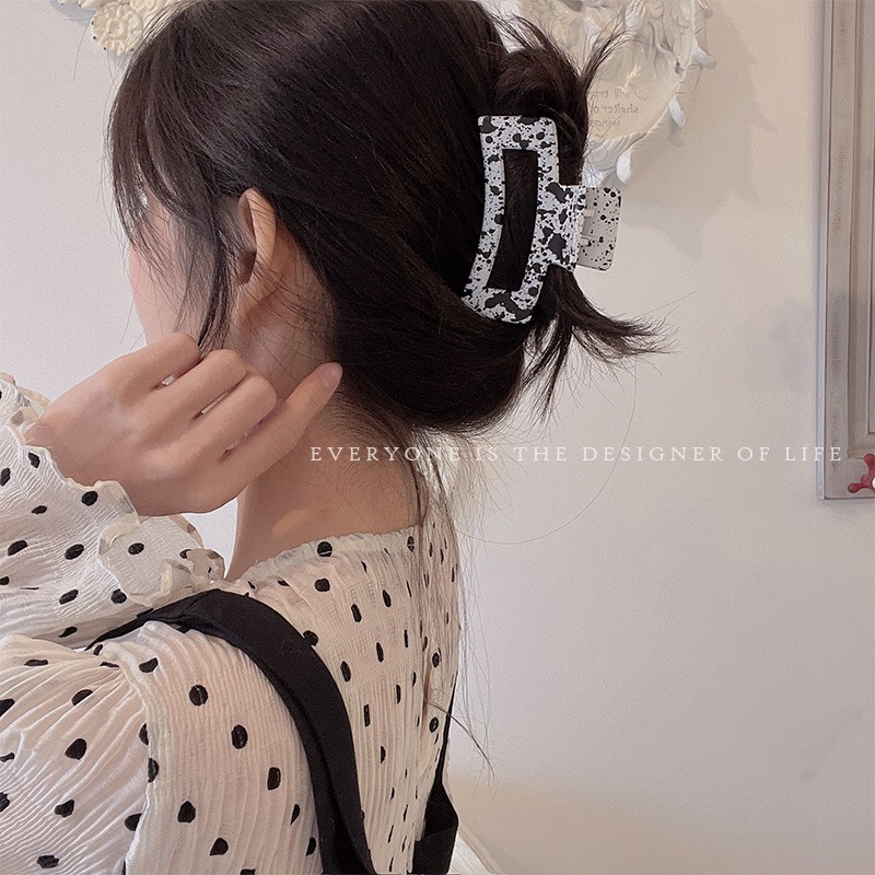 [FREESHIP + HOÀN TIỀN 50K] [ CÓ SẴN ] Kẹp Tóc Hình Học Họa Tiết Bò Sữa Phong Cách Hàn Quốc Thanh Lịch HOT TREND pkhn0130