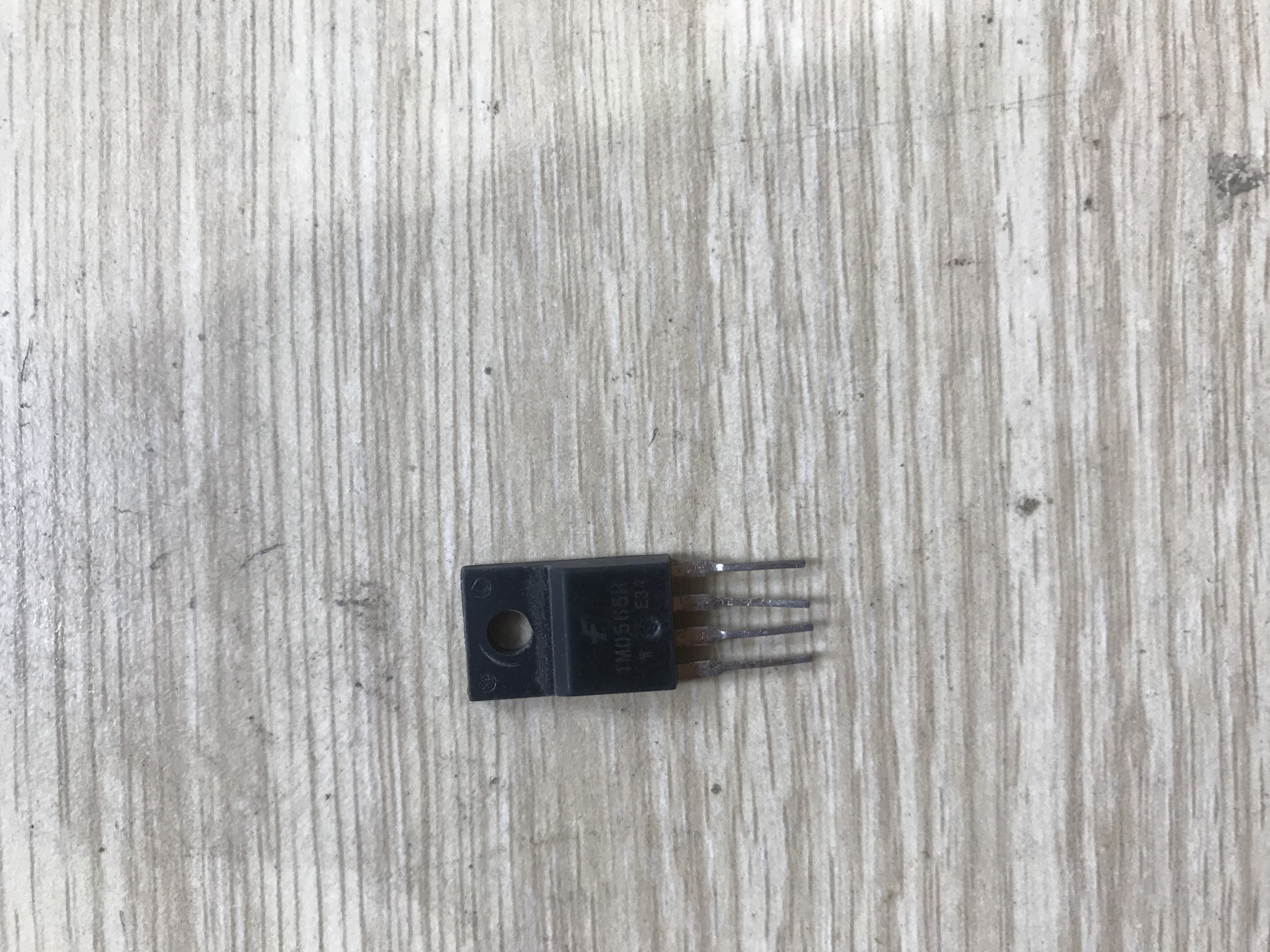 1M0565R TO220F-4 IC Nguồn Smart Power Switch