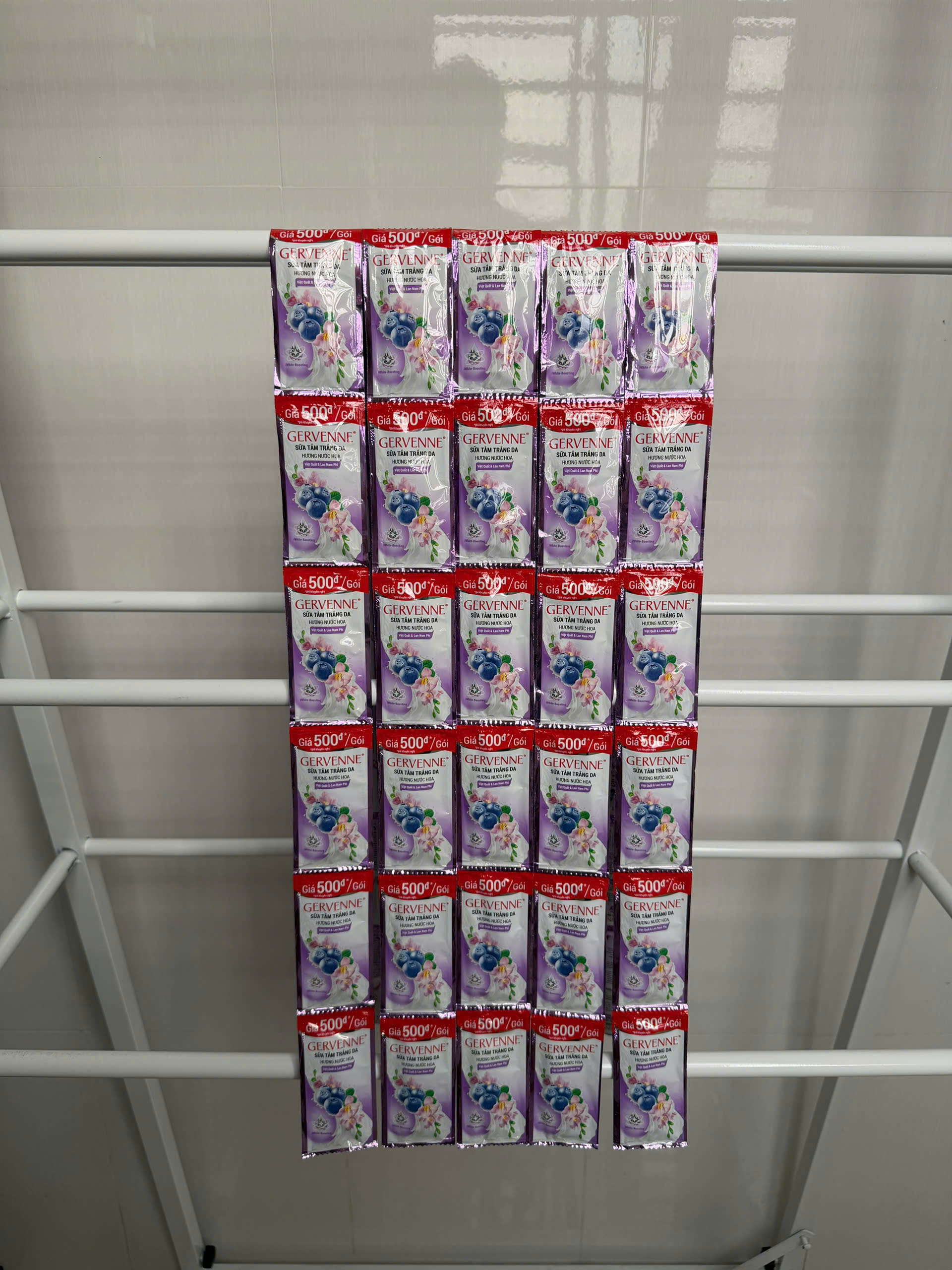Sữa Tắm Gervenne Dây 12 Gói