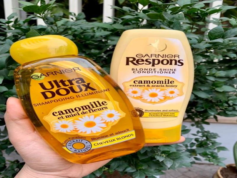 Dầu Gội Garnier Ultra Doux Mật Ong Hoa Cúc - Pháp