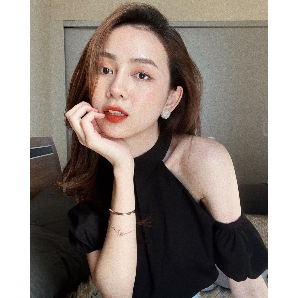 Set áo hở vai cổ yếm tay bồng Linly Store