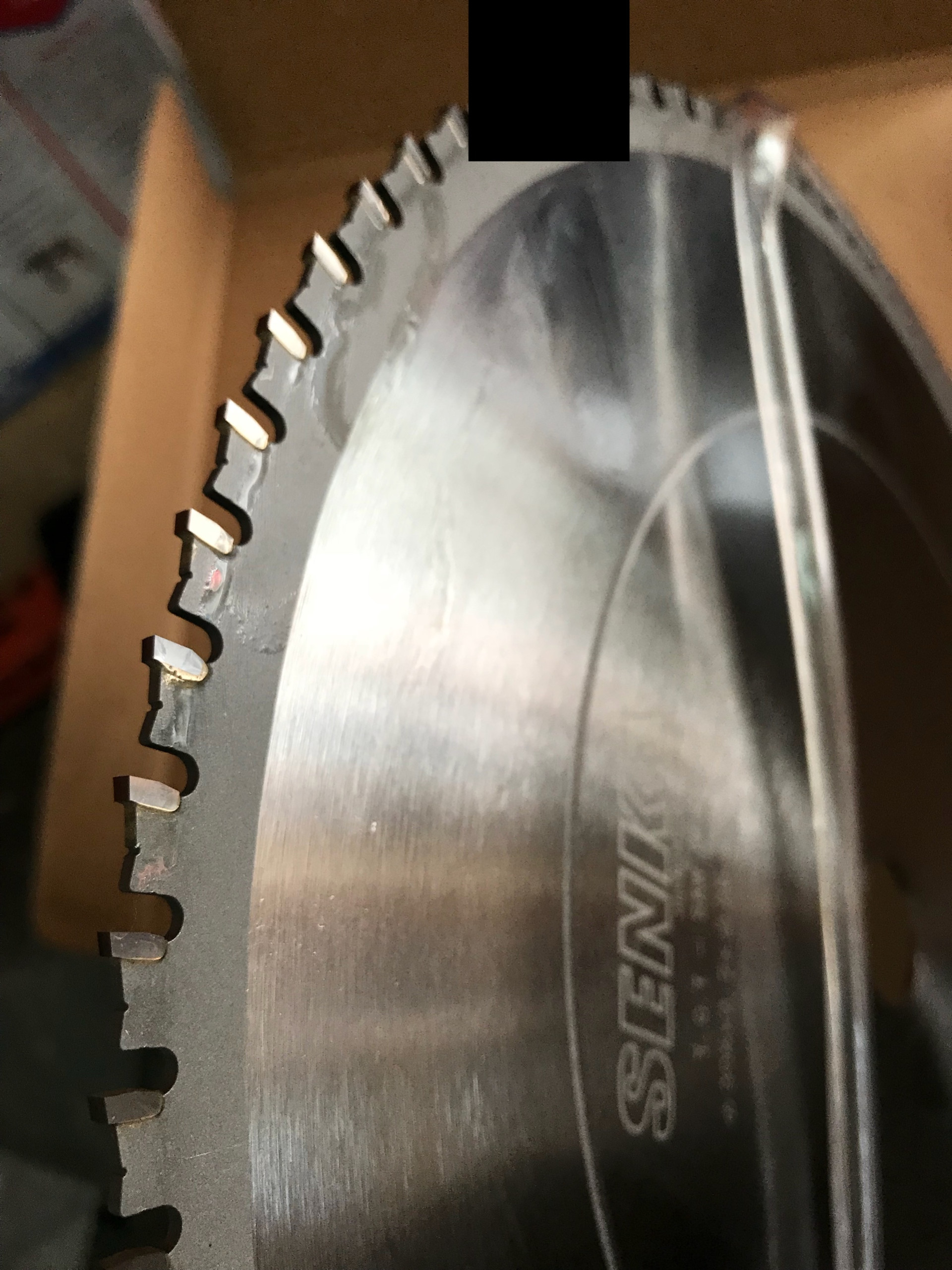 LƯỠI CẮT KIM LOẠI HỢP KIM SENKA 355 X 2.4 X25,4X 66T VÒNG TUA 1200 - 1400