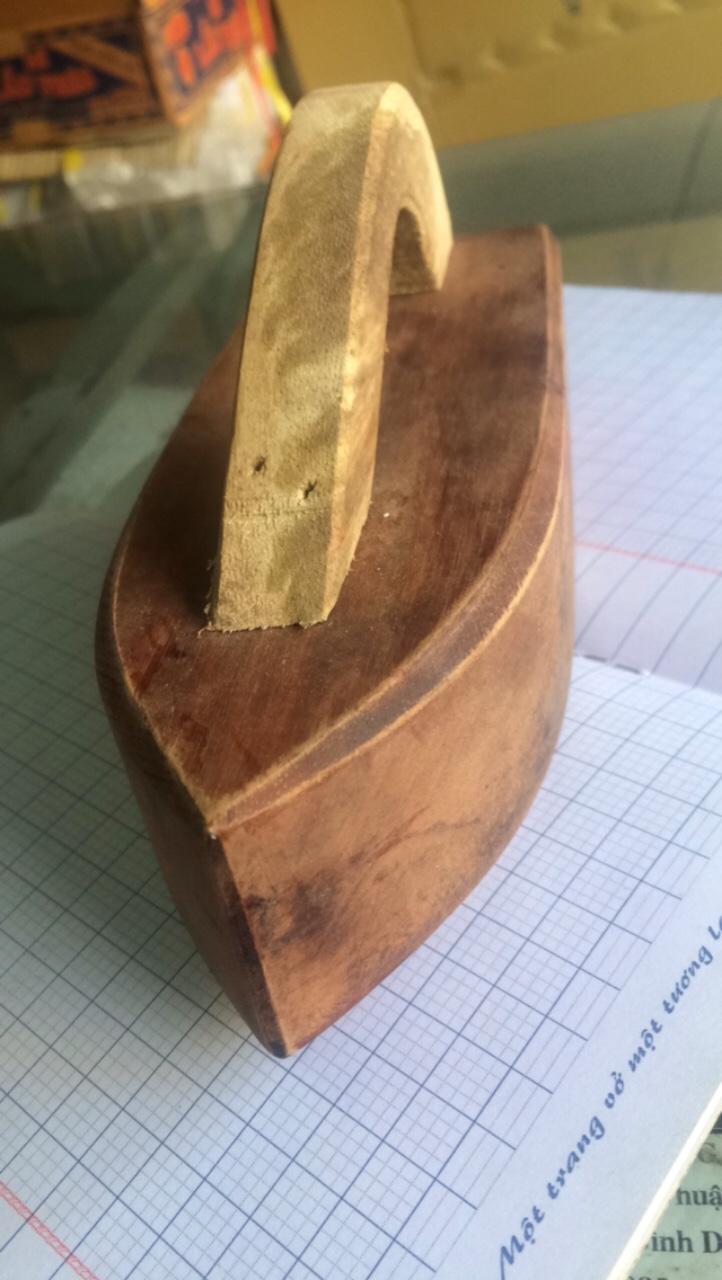 [HCM]Ủi gỗ có tay cầm