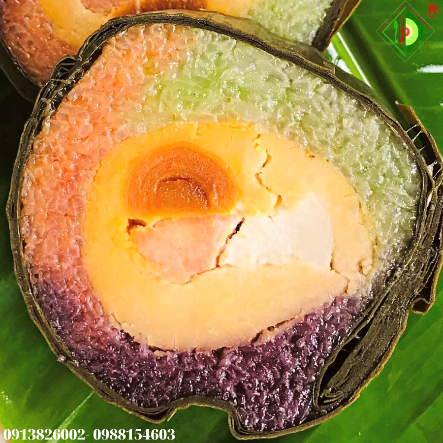 Bánh Tét Ba Màu Thập Cẩm 900gr [Bánh tét Trà Cuôn Hai Lý tại Trà Vinh]
