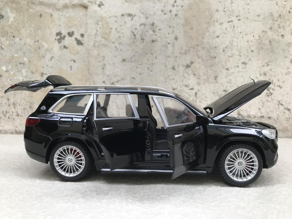 [HCM]Mô hình xe Mercedes Maybach GLS600 1:24