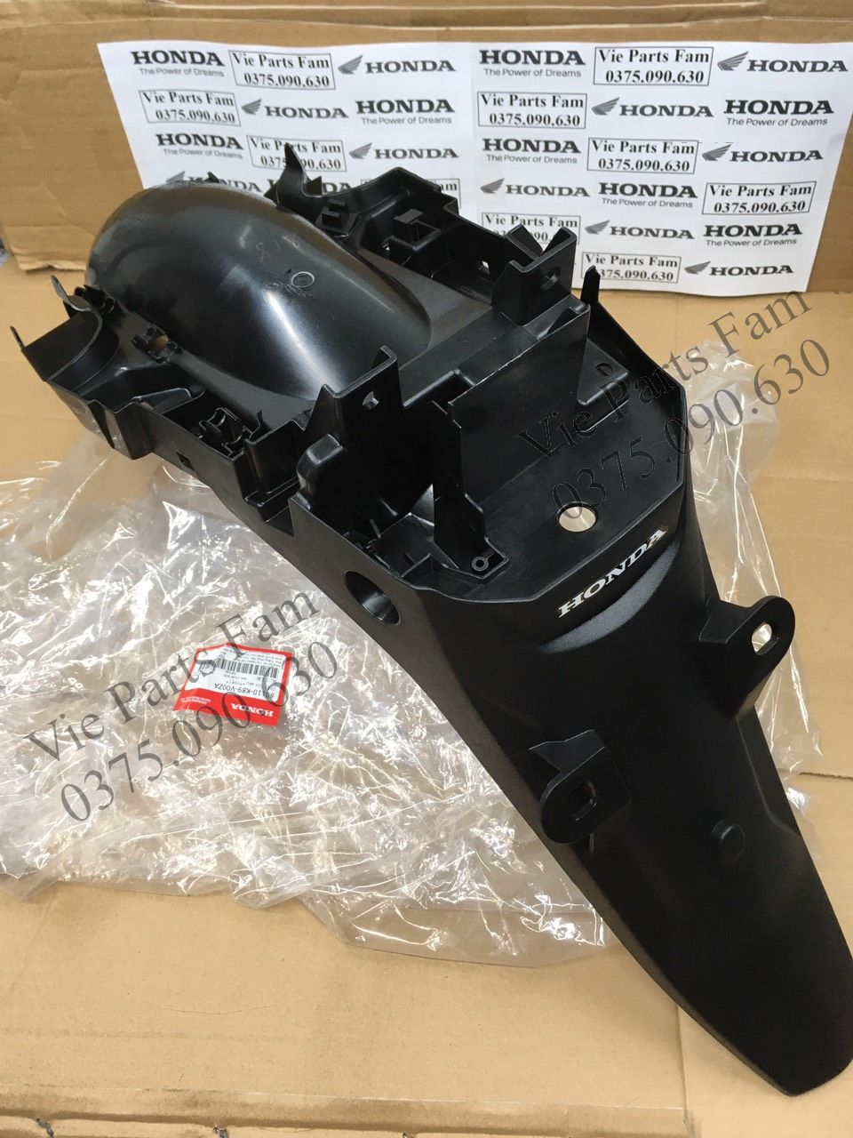 Đuôi dè sau xe Wave A 110 đời 2017 - 2023 / chắn bùn sau wave A 110, Chính hiệu Honda Motor VN