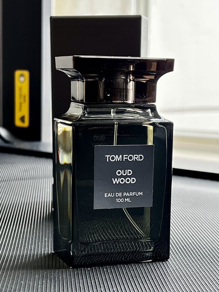 Tomford Oud Wood mẫu thử 20ml 