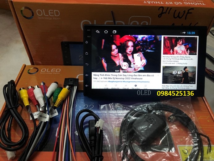 Màn hình android oled c2 new 2022 bản wifi tích hợp vietmap s1, navitel,,oled c2 new 2022 ,chạy hệ điều hành android 10.màn hình cho xe,màn hình oled c2 cho xe.man hinh xe oto