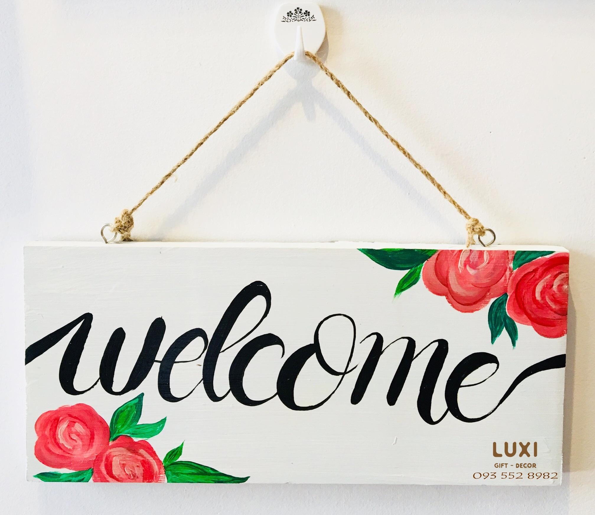 Bảng gỗ vẽ tay 1 mặt Welcome 07 (trắng, đỏ) LUXI decor