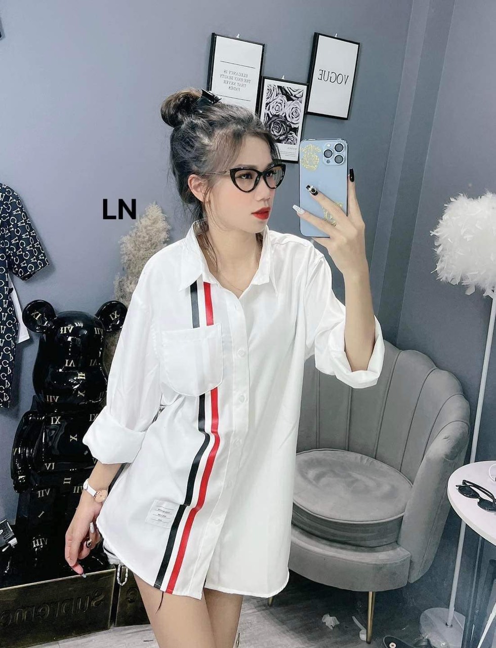 Áo sơ mi 2 vạch đen đỏ  Chất sơ mi lụa,ln.