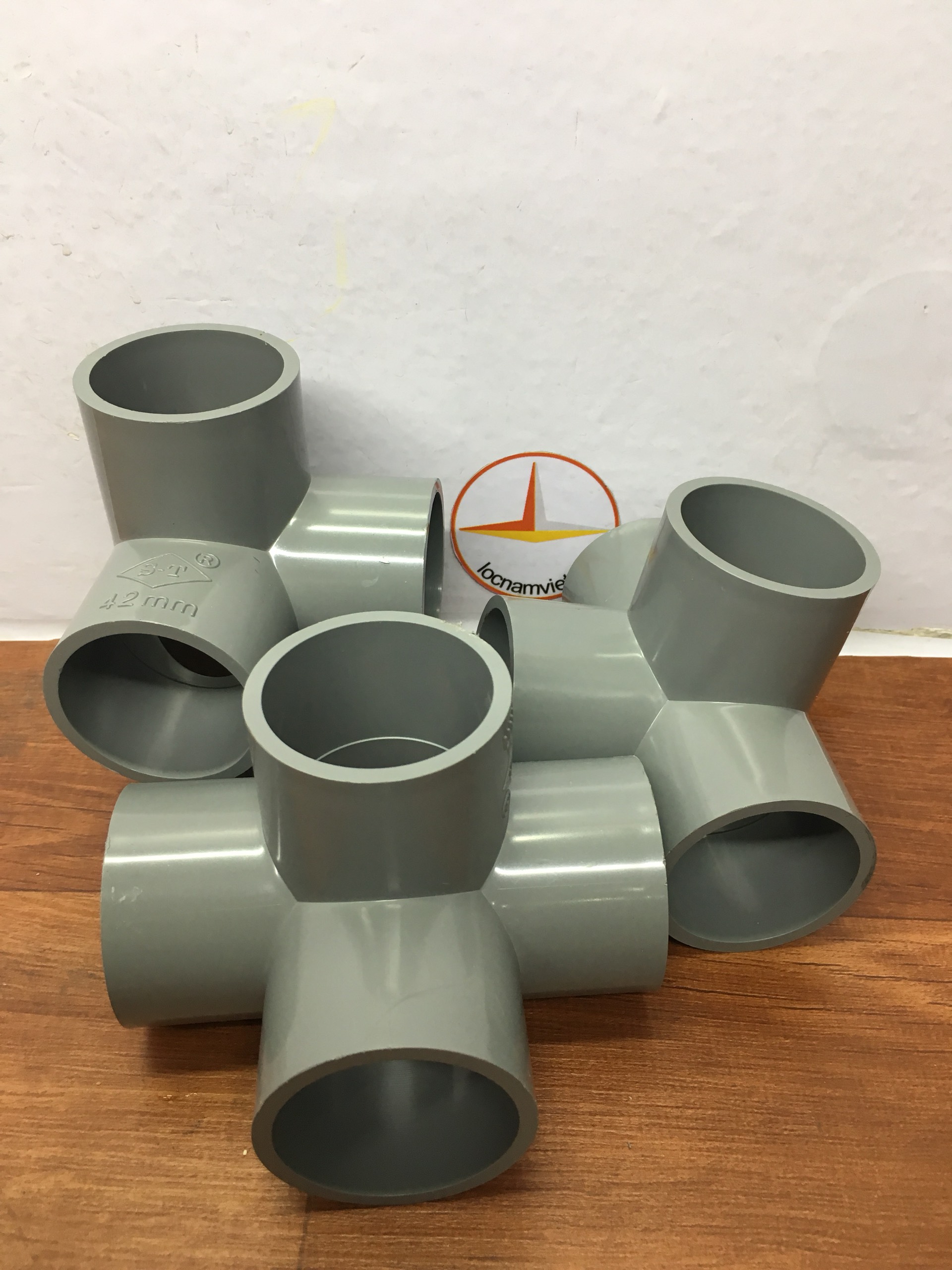 Co góc, co 4 nhánh( Chữ thập góc ) phi 42