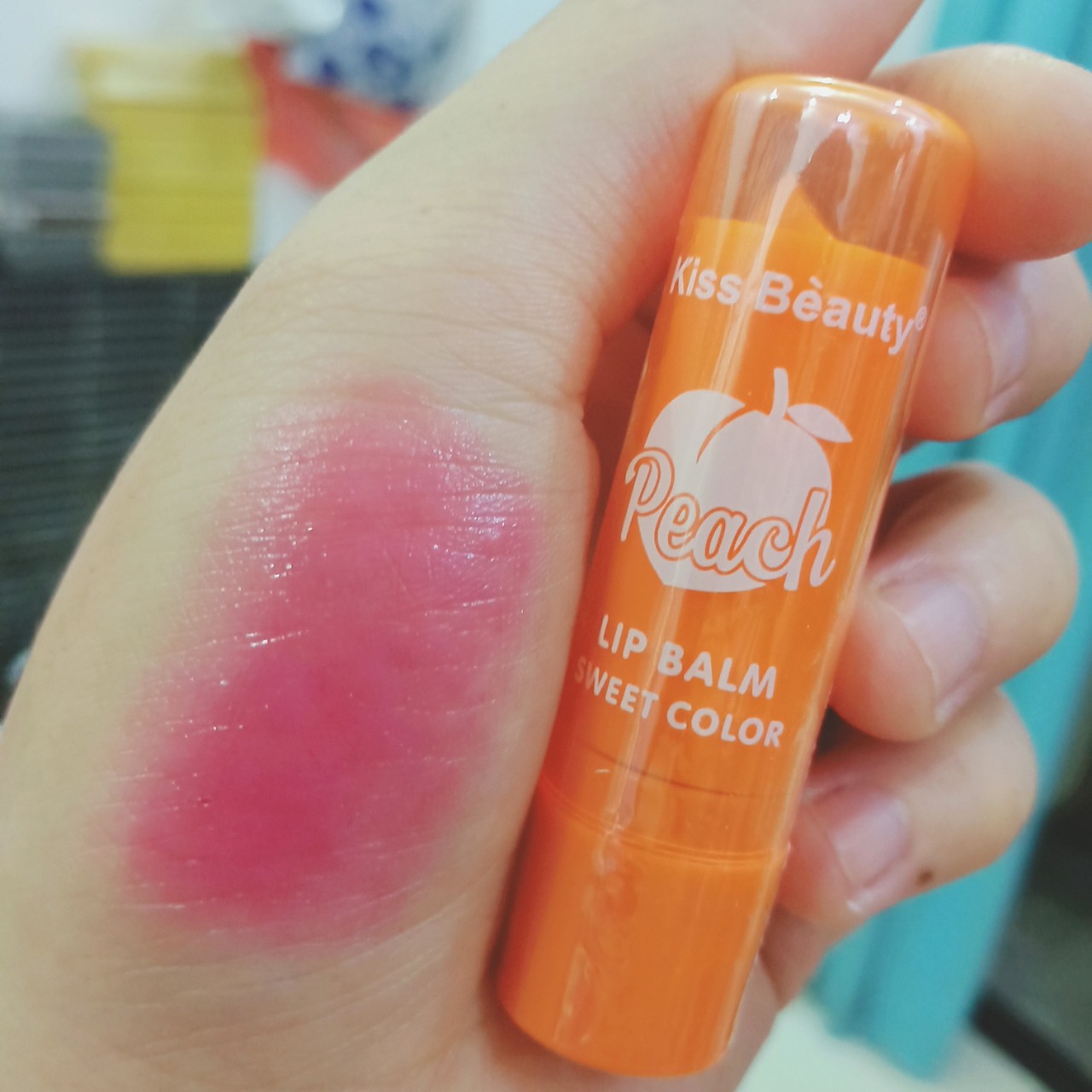 Son Dưỡng Môi Màu Đào Peach Kiss Beauty
