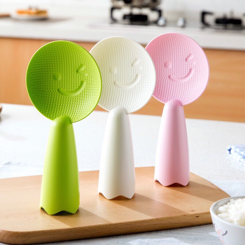 Muỗng Nhựa Múc Cơm Hình Mặt Cười Dễ Thương