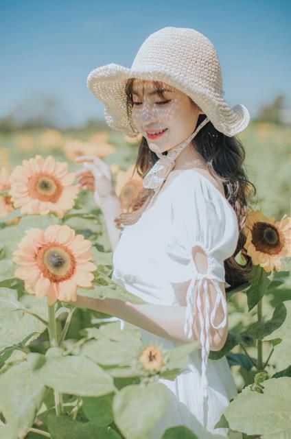 Nón cói mềm dây cột nơ ren đi biển