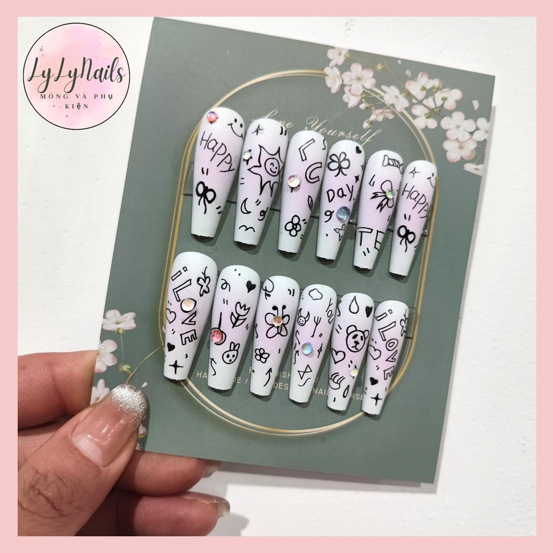 [SẴN HÀNG]Set 24 móng tay giả, móng úp dạng dải móng, thang móng JJ09