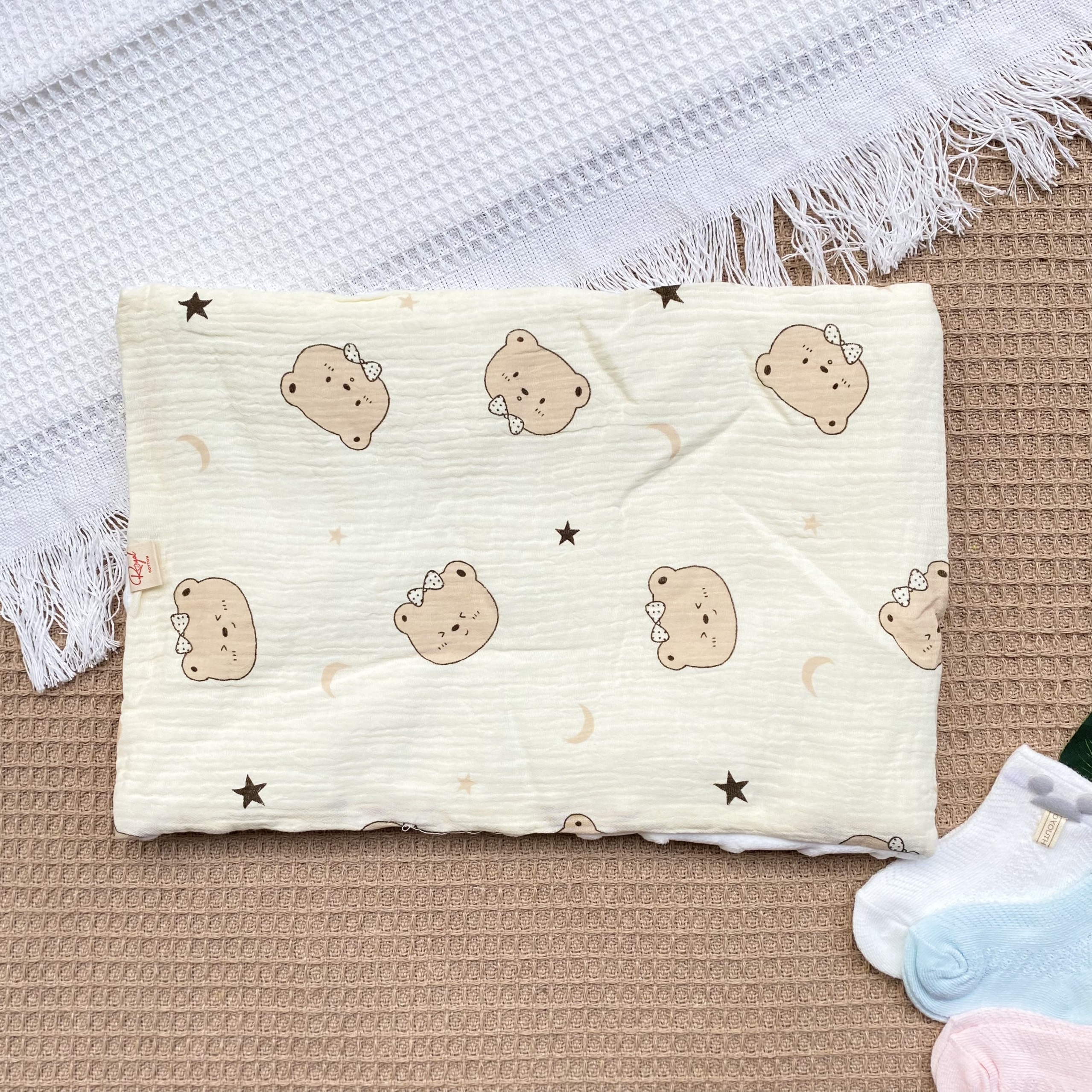 Gối xô muslin phối hạt đậu vải nhung bi mềm mại, êm ái cho bé từ sơ sinh royal