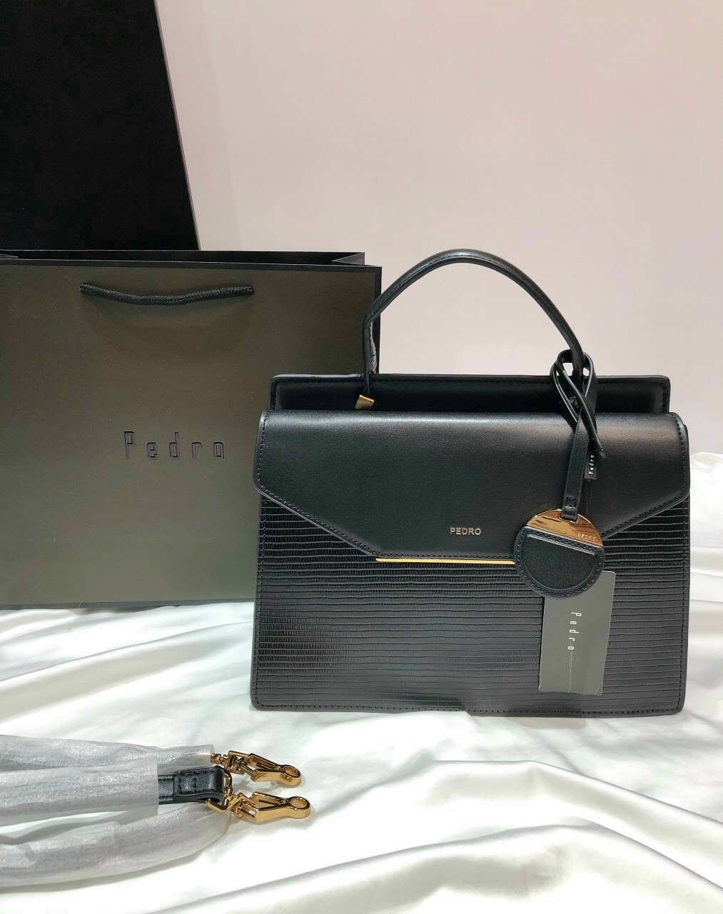 [HCM]Túi Pedro code pw2-56610010 size 28cm màu đen