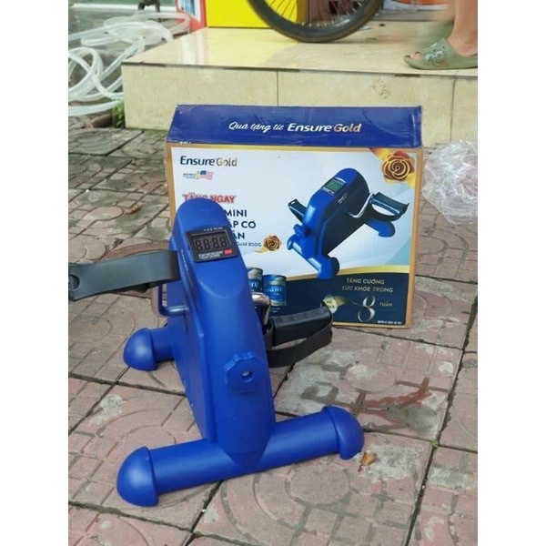 Xe đạp mini tập thể dục cơ tay và chân ( quà sữa Ensure)