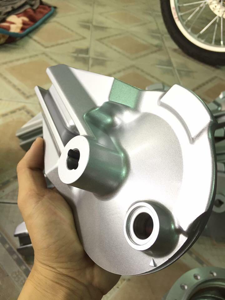 Má đùm sau future 2 hàng zin