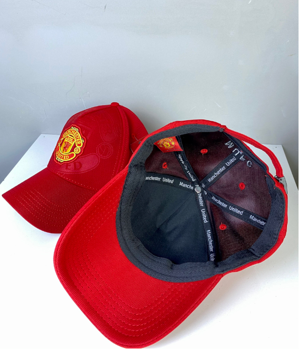 NÓN KÊT BÓNG ĐÁ CÂU LẠC BỘ MANCHESTER UNITED