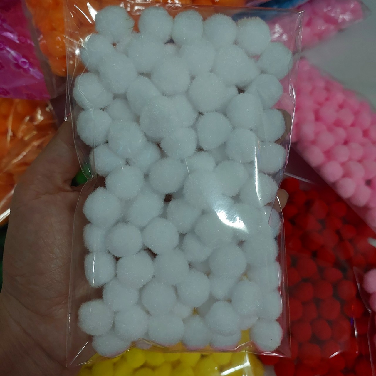 30-100 VIÊN POM POM ĐỦ MÀU SẮC