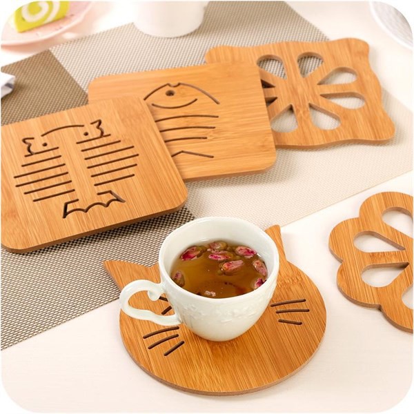 Combo 4 miếng lót ly bằng gỗ nhiều hình.