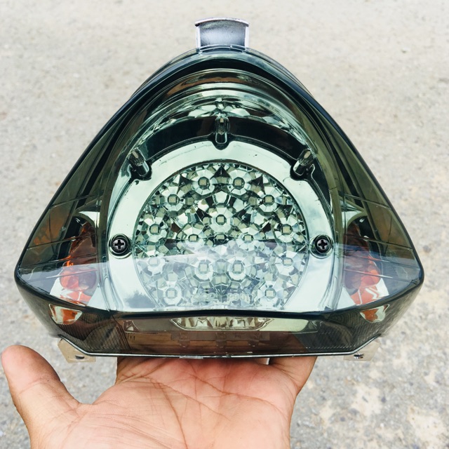 ĐÈN HẬU EXCITER 135 nhập MALAY