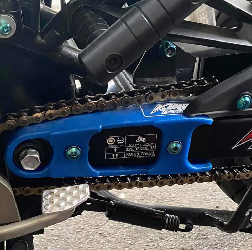 ốp đỡ sên cao su chống va đập sên