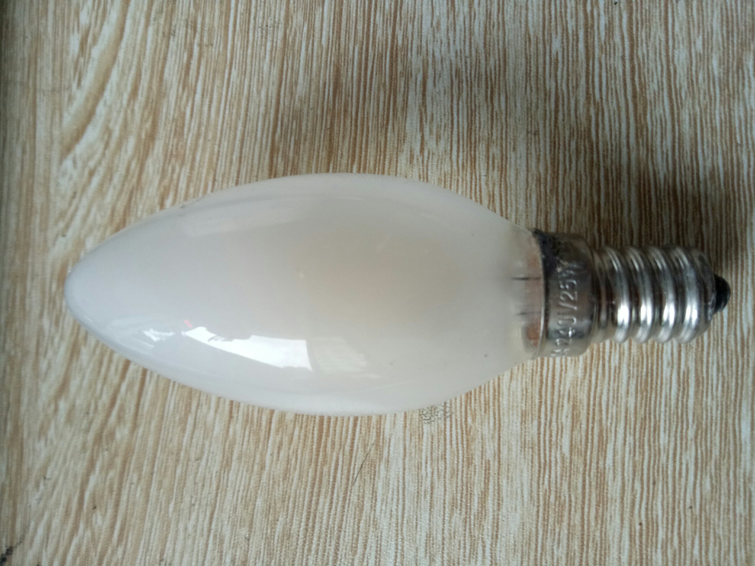 Đèn chiếu sáng máy hút mùi nhà bếp loại quả nhót