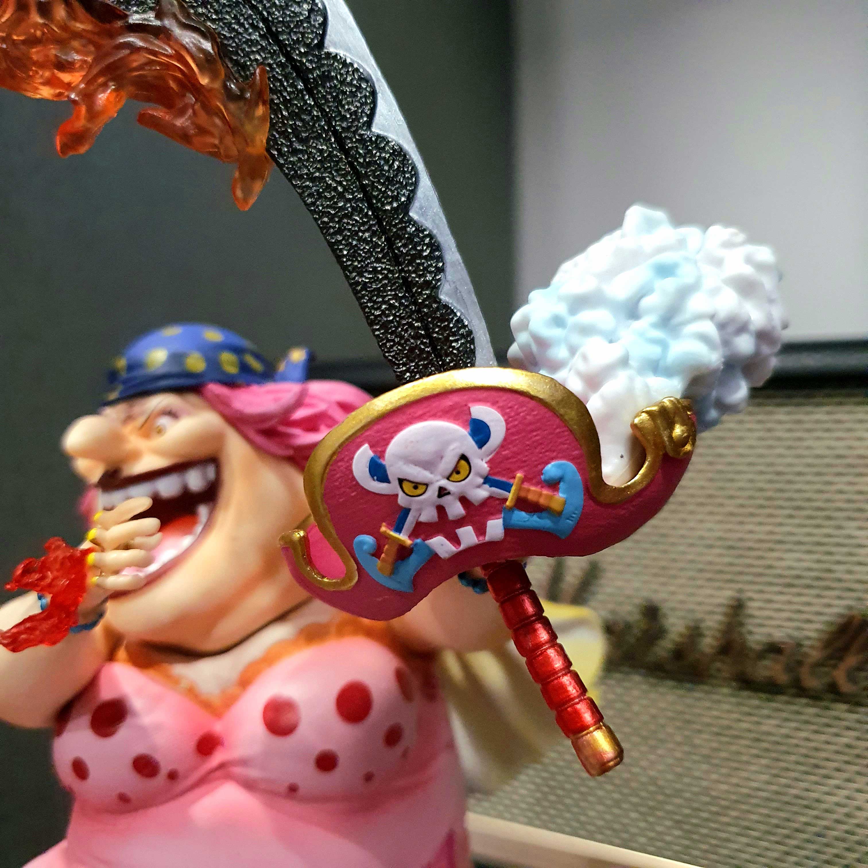 Mô hình Big Mom 28 cm - One Piece