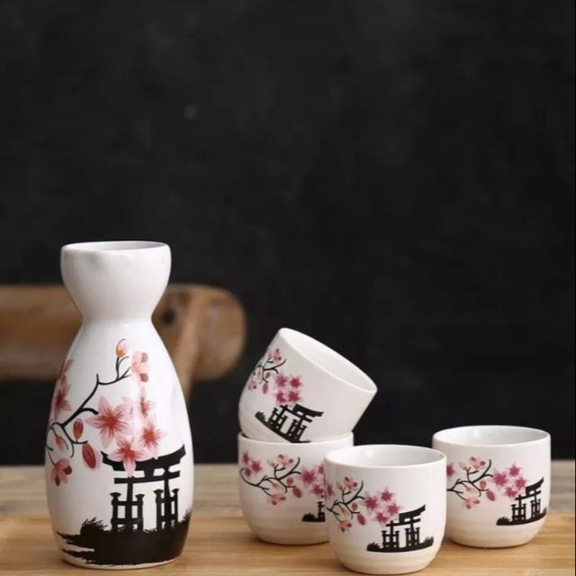 Bộ bình ly uống rượu sake sakura (gồm 1 bình 4 ly)