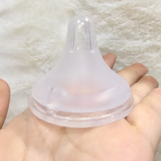 Núm ti thay thế cho bình Toom cổ rộng