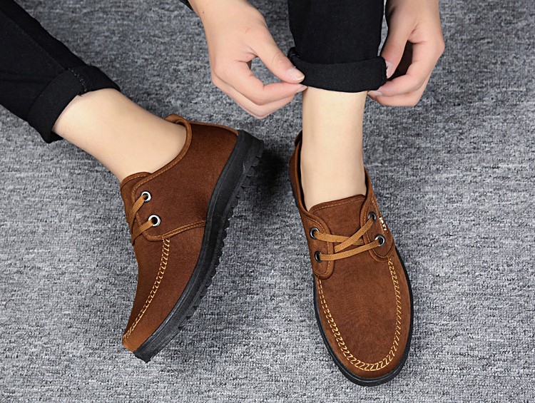 Giày nam da lộn đế cao su êm chân