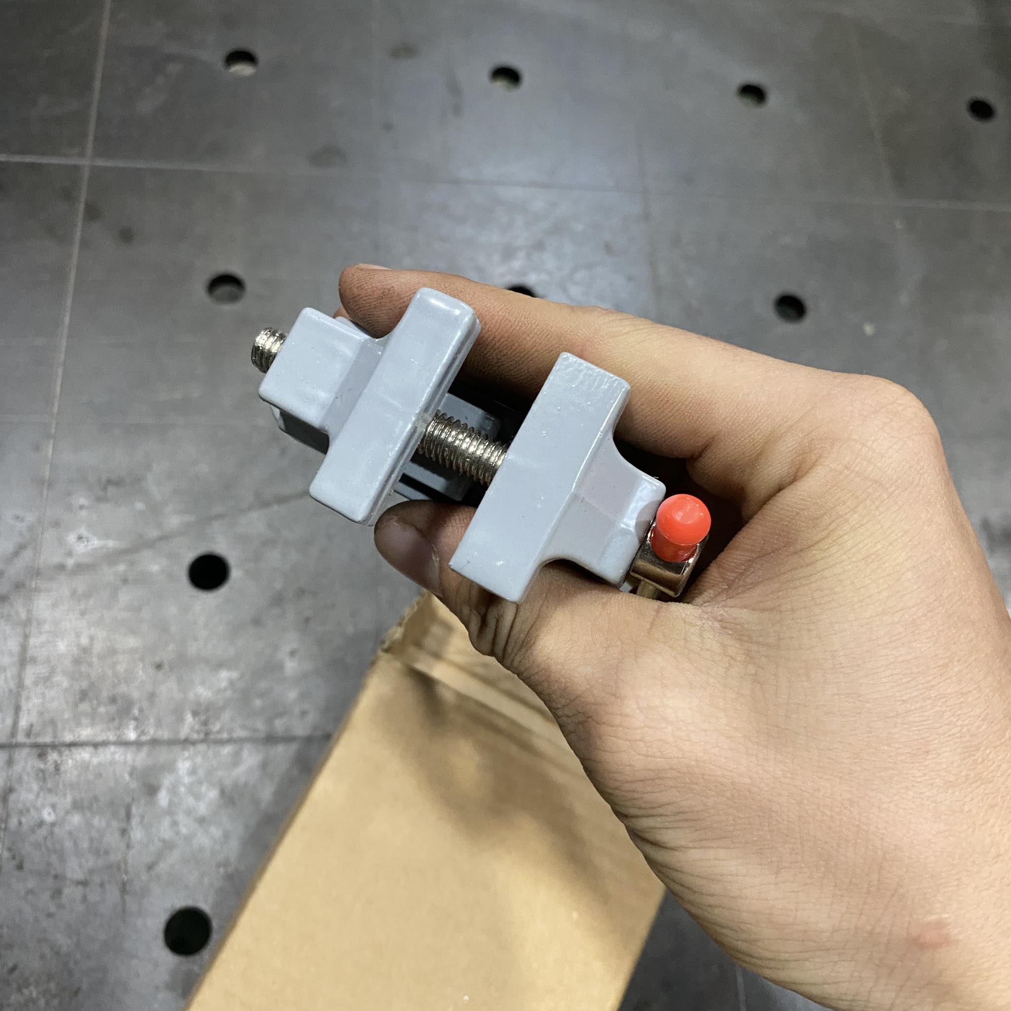 Ê Tô Kẹp Mini