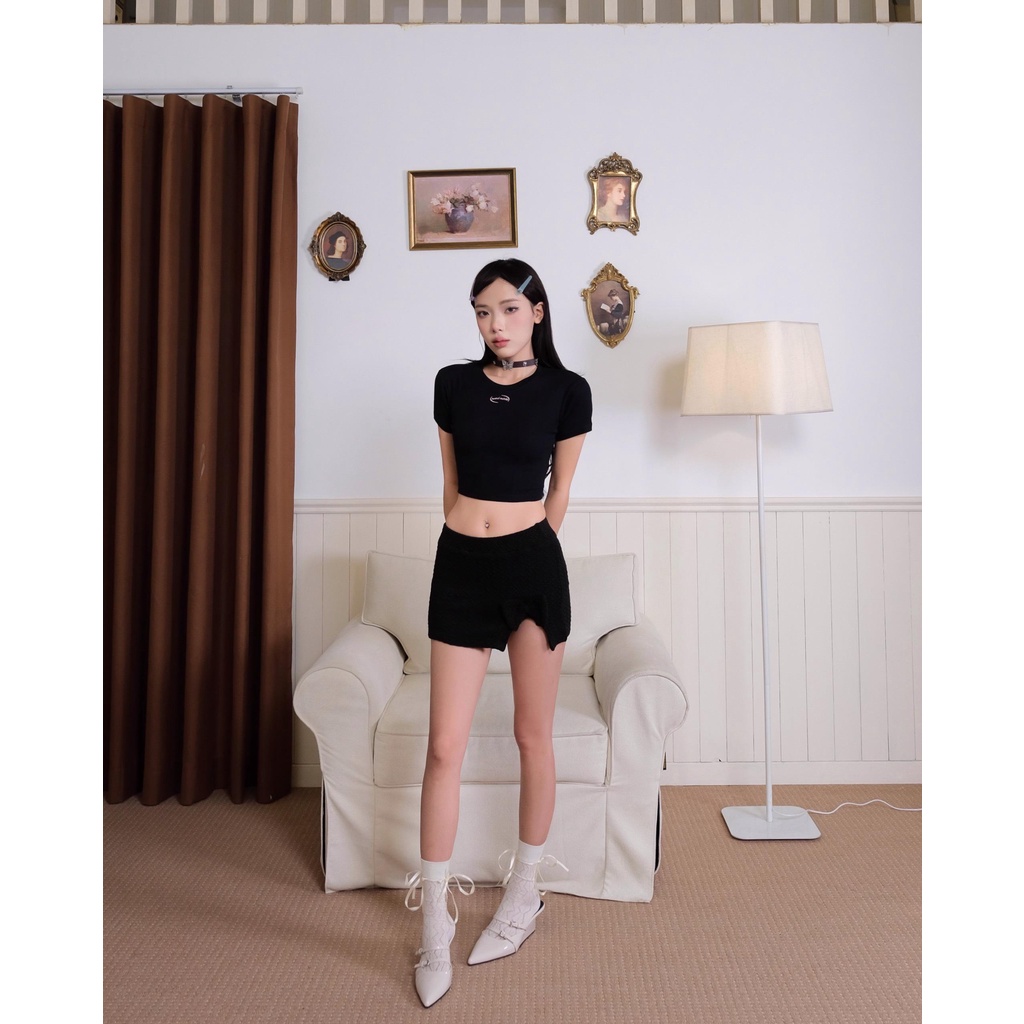 [VOUCHER 12%/149K] Chân váy ngắn xẻ tà MONÁ - BAMBAM