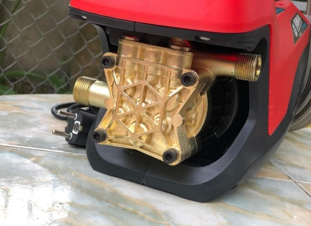 Máy rửa xe Yamaha 3500w bảo hành 12th