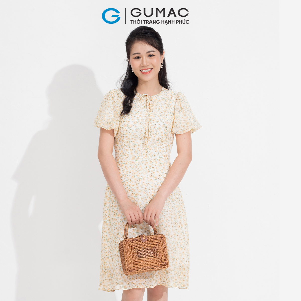 [15 - 17.6 |Voucher 8-15%] Đầm nữ A GUMAC, Đầm nữ hoa nơ cổ DD05083