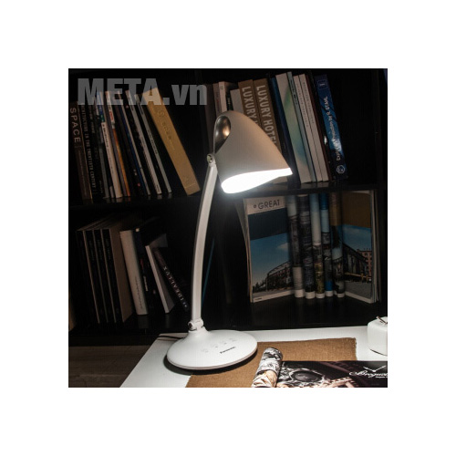 ĐÈN BÀN LED PANASONIC HH-LT062019 [ GIAN HÀNG UY TÍN][HÀNG CHÍNH HÃNG]
