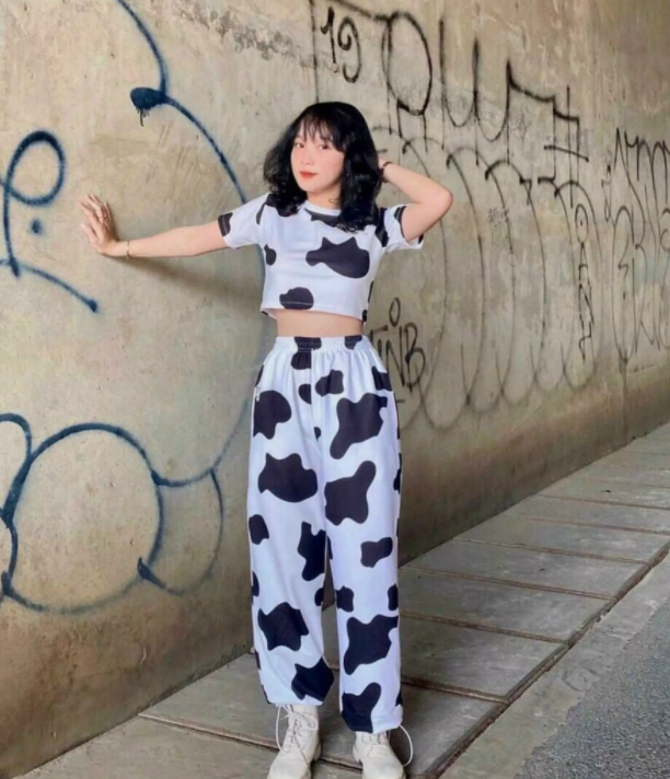 [HCM]Sét bộ hoạ tiết bò sữa quần dài áo croptop tay lỡ