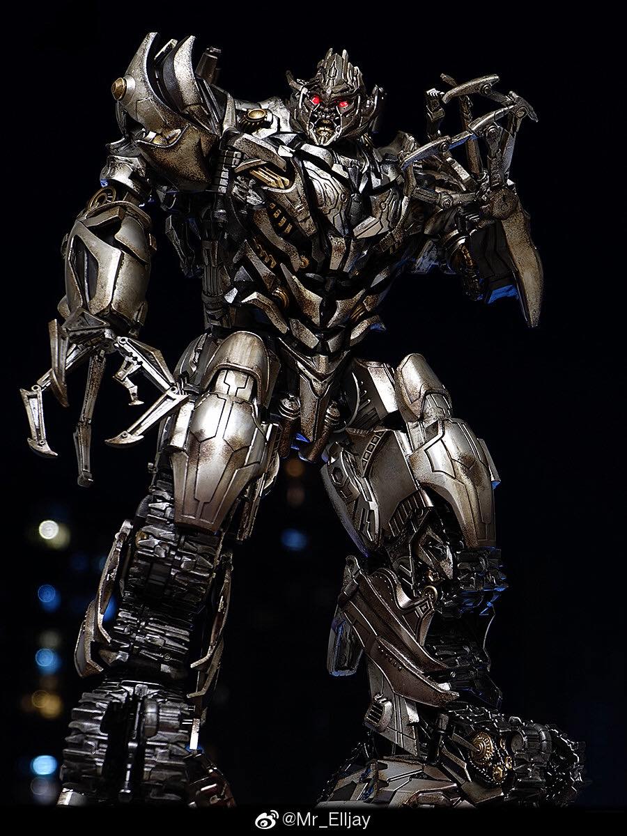 Mô hình Robot biến hình Megatron Shock in Transformer  Mô hình nhân vật