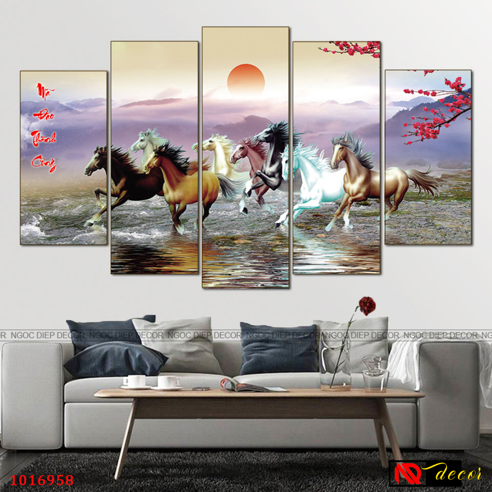 Tranh dán tường 3D phòng khách Mã Đáo Thành Công - Tranh phong thủy tài lộc in trên tấm fomex chống ẩm mốc