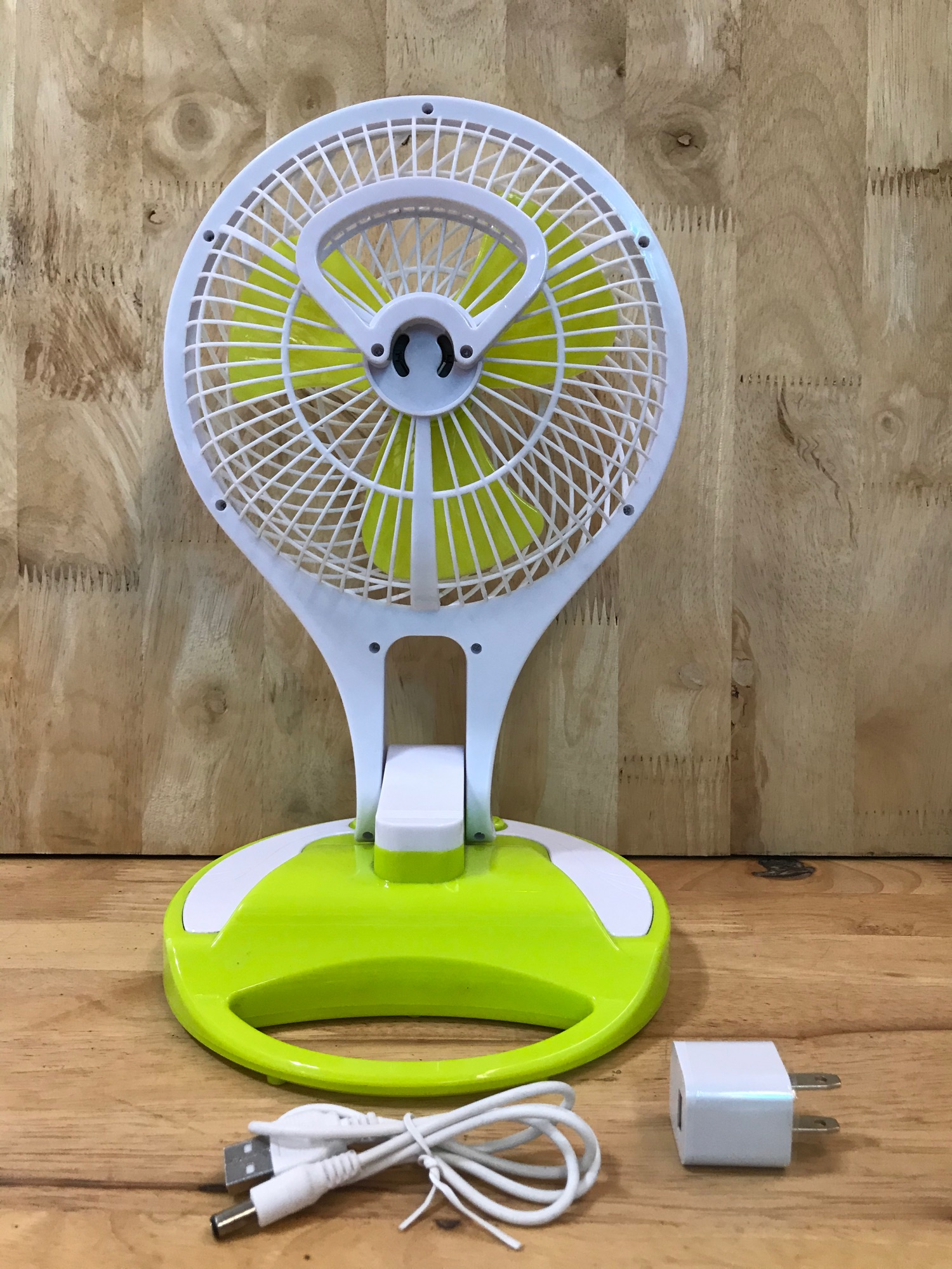 Quạt Tích Điện có đèn Led
