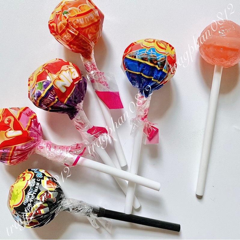 Kẹo mút Chupa Chups hương hỗn hợp (que 10g)