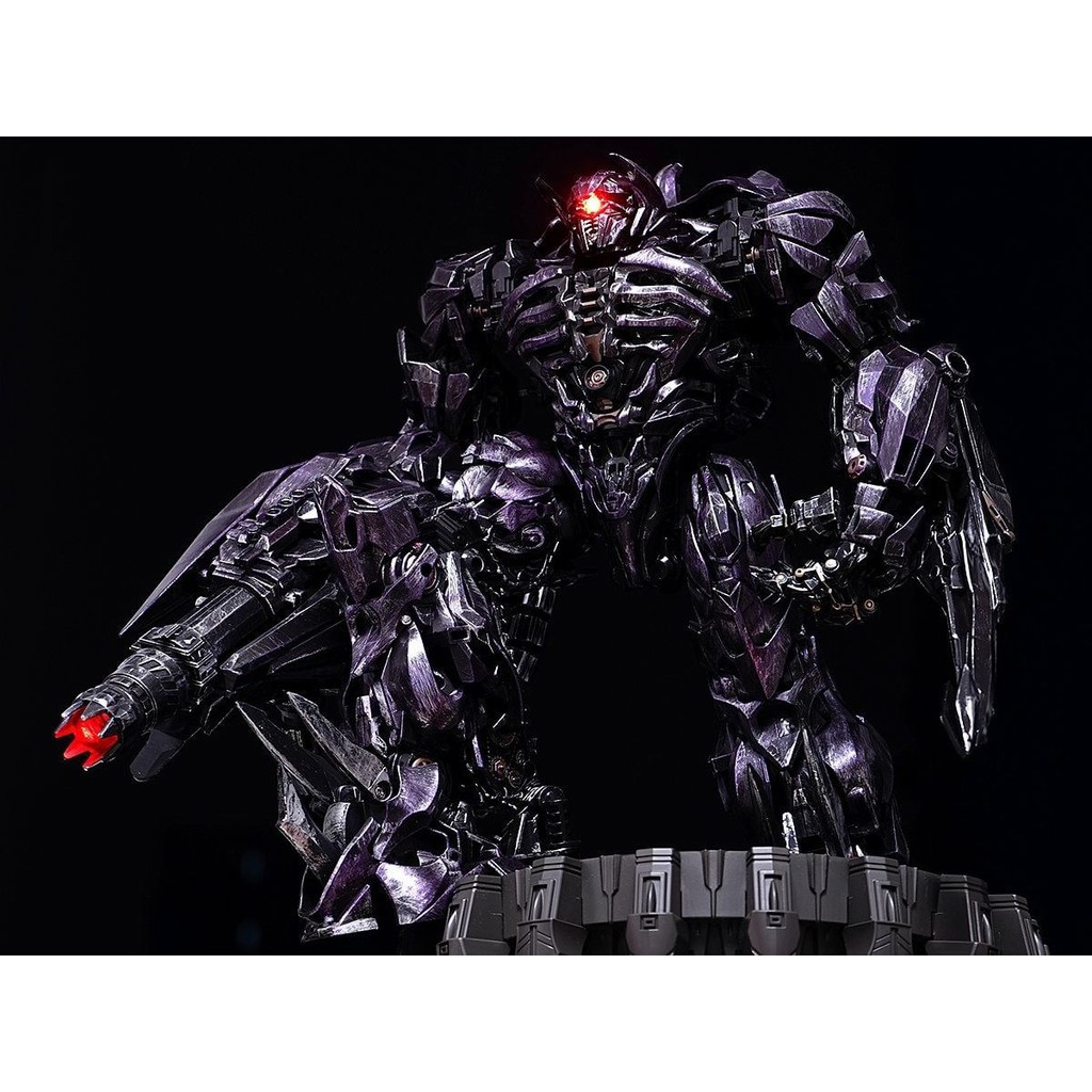 Mô hình Transformers Shockwave ZS-01 oversized SS56KO
