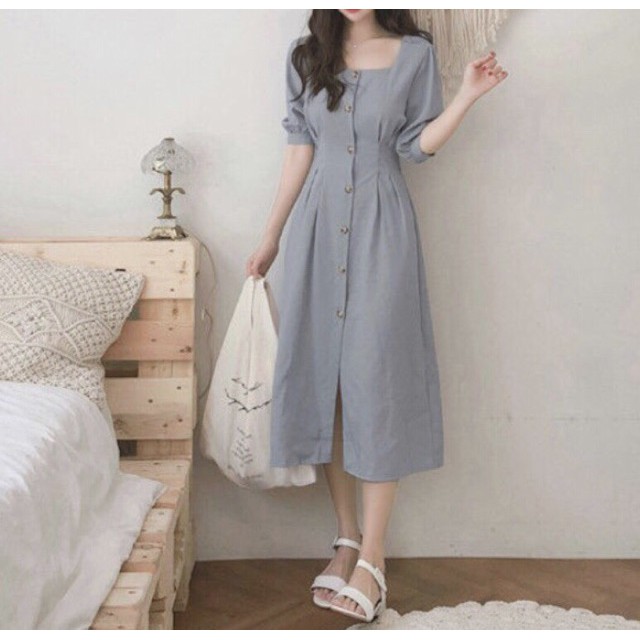 Đầm xám cổ vuông tay lỡ